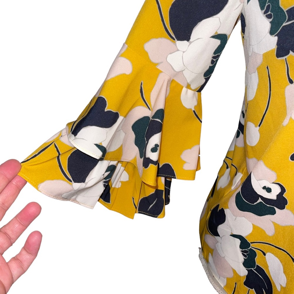 Ann Taylor Factory Belles Sleeved Women’s Floral Blouse Yellow White Small - Picture 2 of 6
